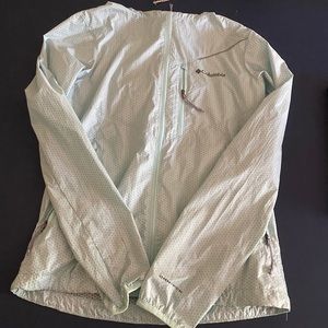 Columbia windbraker